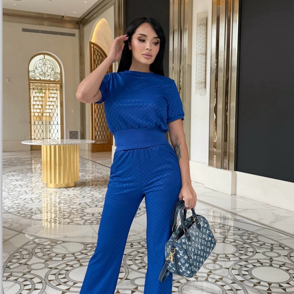 Formal Crop Set With Wide Leg Pants